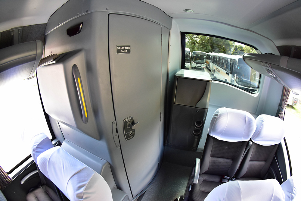 ÔNIBUS 2070 - CANDY TUR (7).jpg